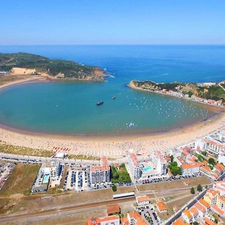 Beautiful Apartment In S O Martinho Do Porto With Balcony Сао Мартино до Порто Екстериор снимка