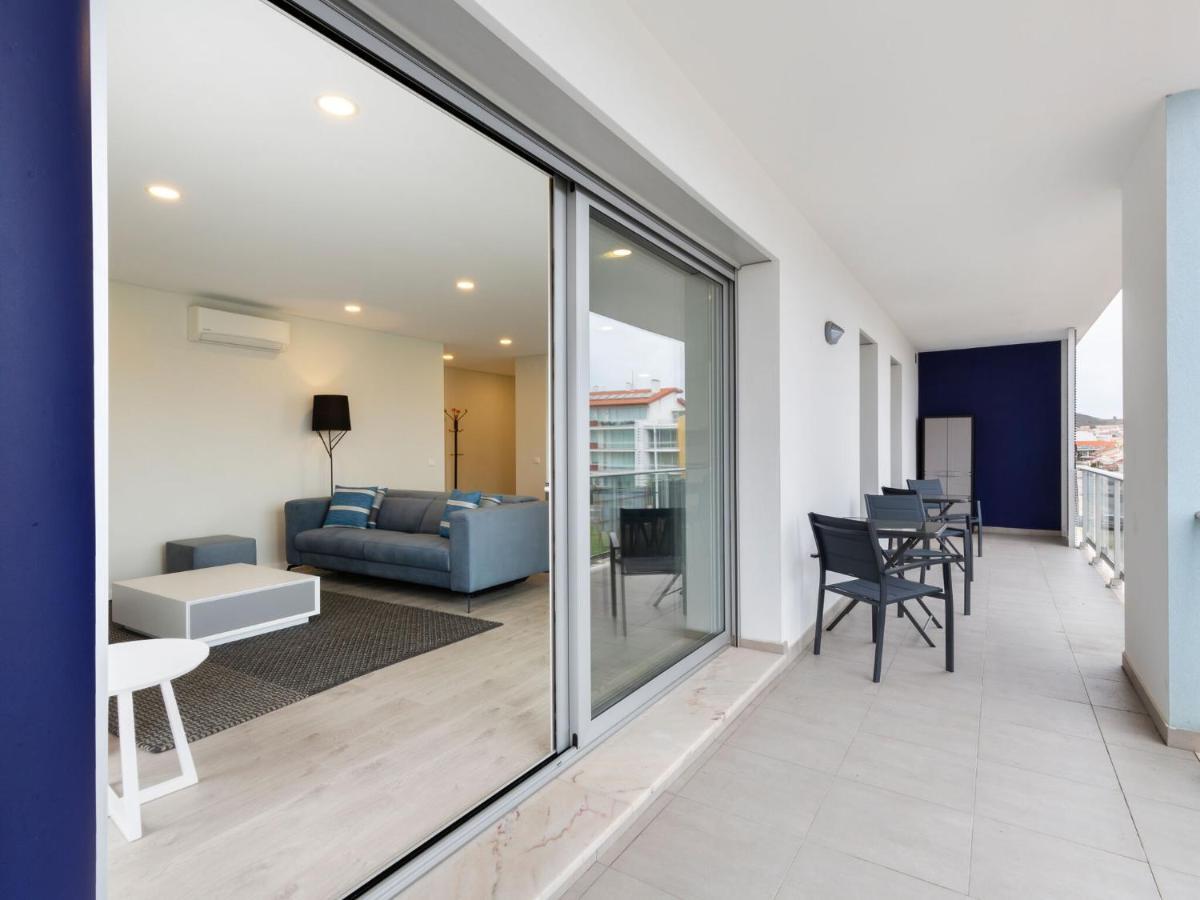 Beautiful Apartment In S O Martinho Do Porto With Balcony Сао Мартино до Порто Екстериор снимка