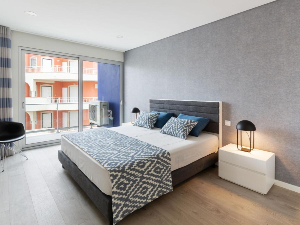 Beautiful Apartment In S O Martinho Do Porto With Balcony Сао Мартино до Порто Екстериор снимка